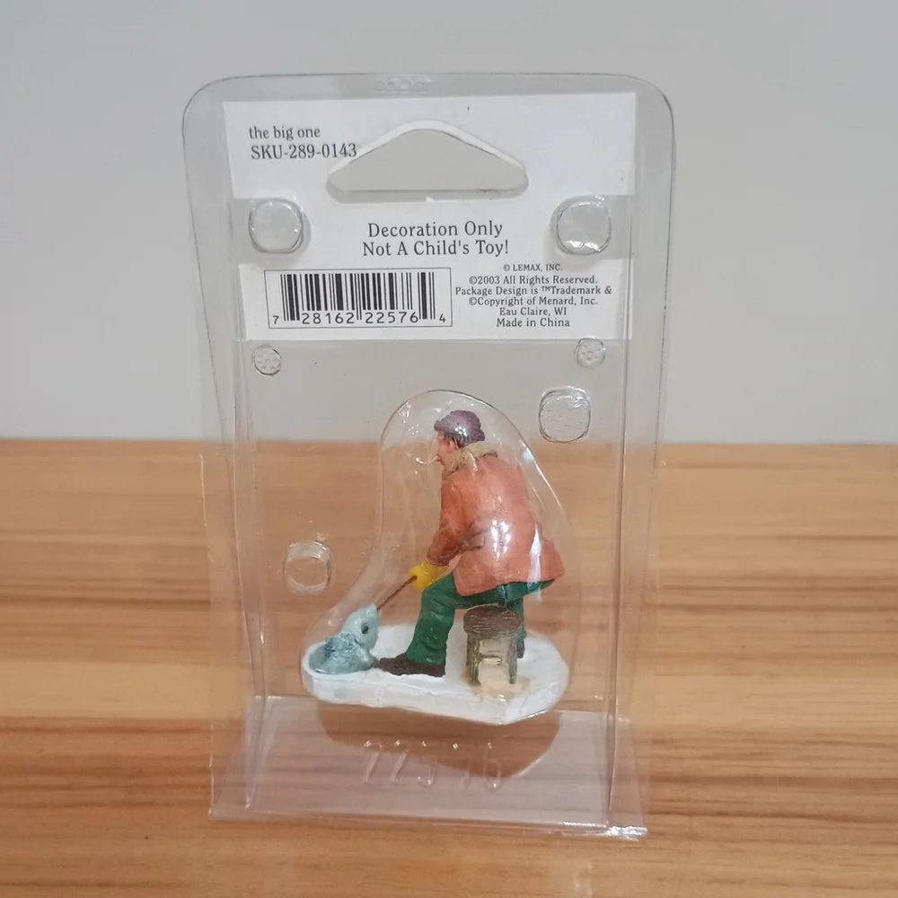 New 2003nlemax Christmas Village Collection The Big One Figurine